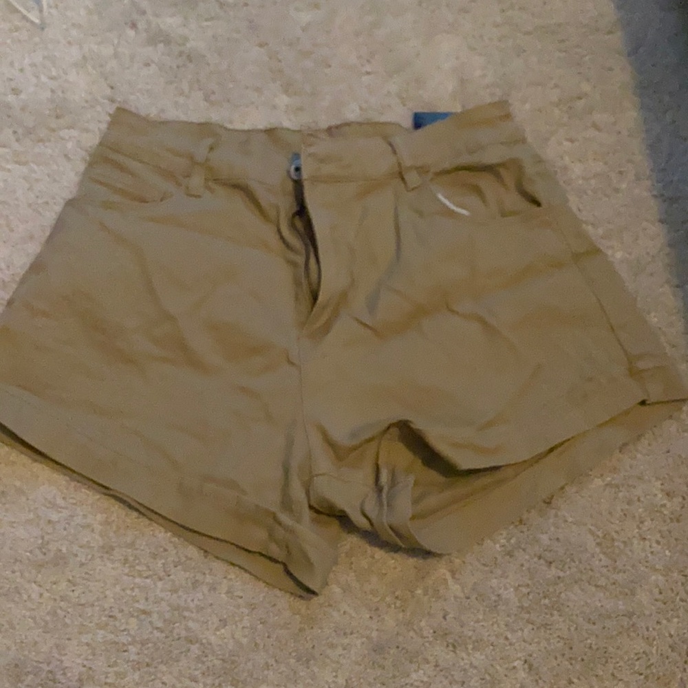 90’s Beige/Tan fitted shorts